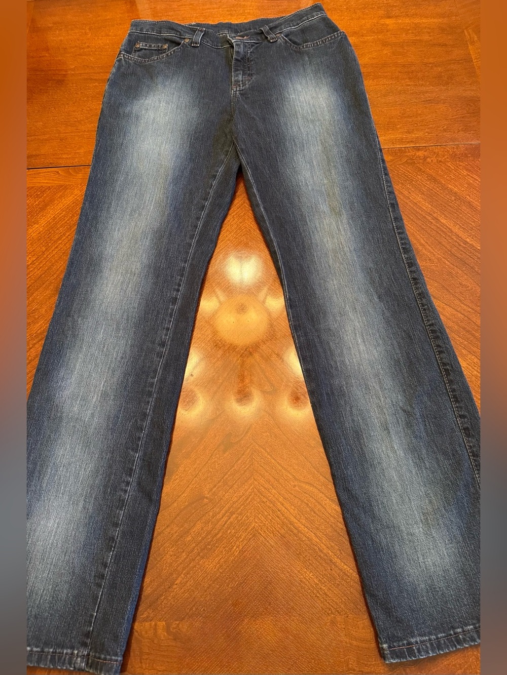 Lee Jeans Riveted by Lee Women's Straight Jeans in Faded Blue Wash Size-6